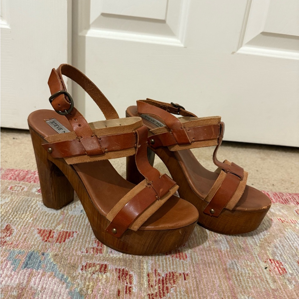 Steve Madden vintage leather + wood block Heels